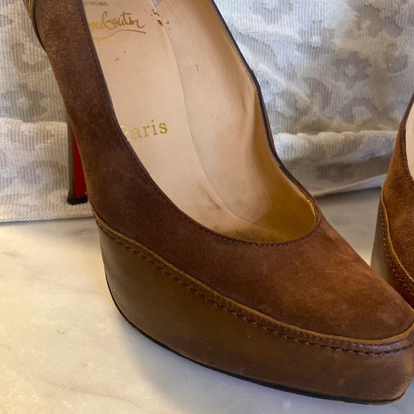 Christian Louboutin Nut Brown Defil Pump - Picture 4 of 9